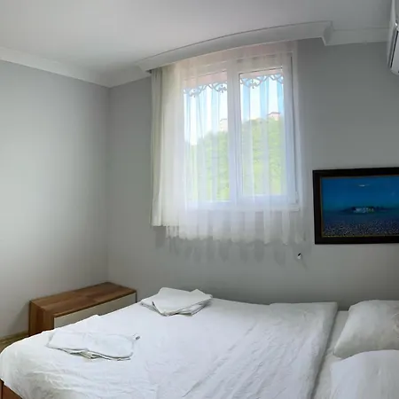 Five Stars Aparthotel *
